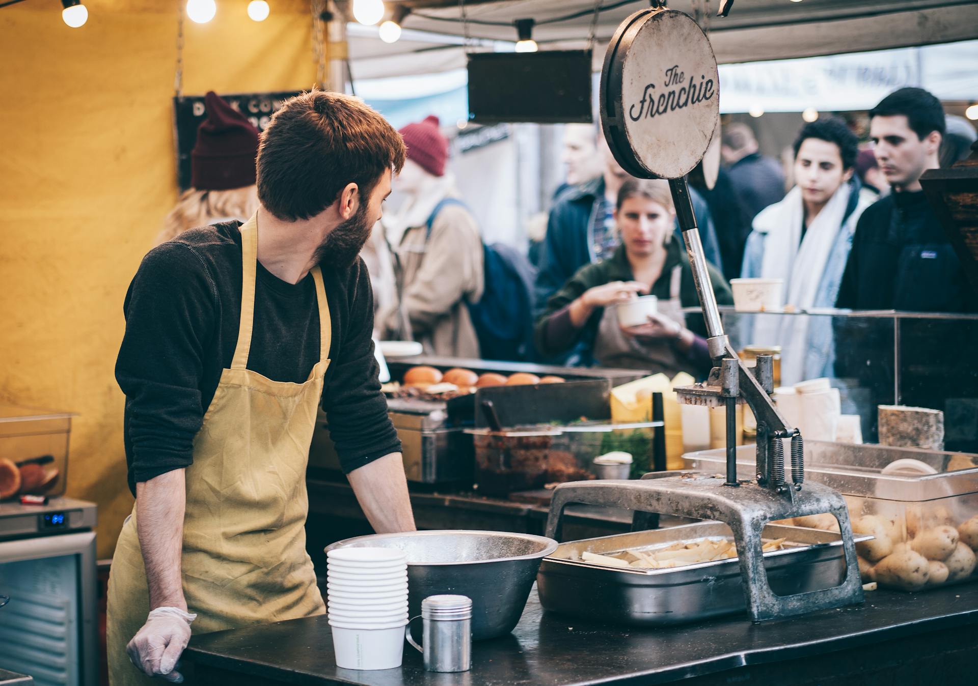 opakowania jednorazowe dla foodtrucków